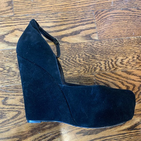 Steve Madden Black Velvet Wedges with Ankle Strap - Picture 4 of 5